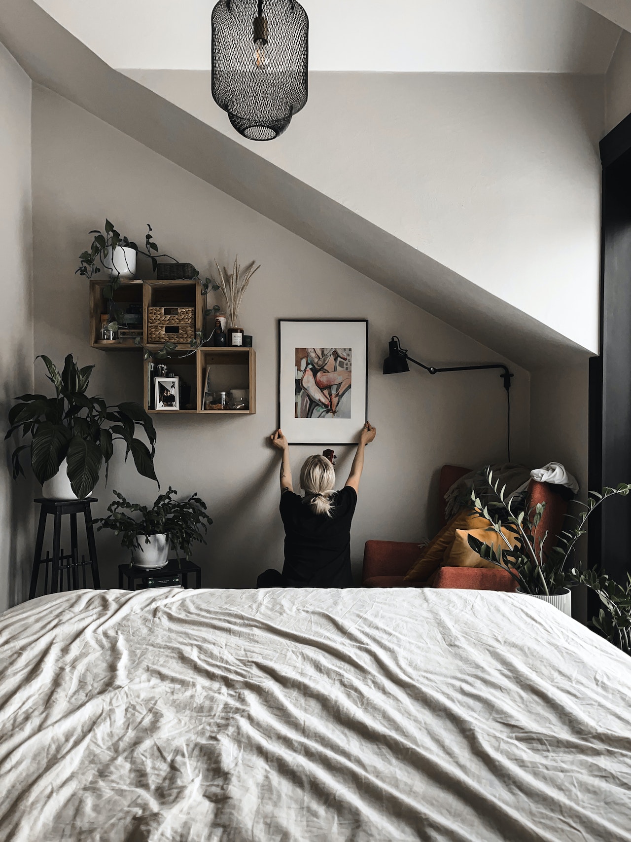 6 Budget-Friendly Ideas for Redecorating Your Bedroom - Affordable Comfort